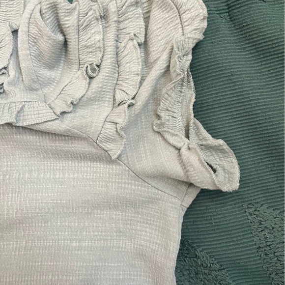 Doe & Rae Light Green Ruffle Sleeve Top - Picture 7 of 11